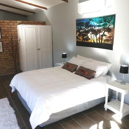 Easy Inn Guesthouse เวลคอม ภายนอก รูปภาพ