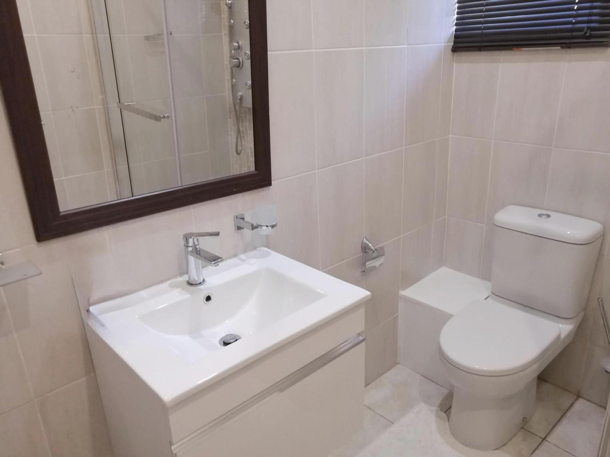 Easy Inn Guesthouse เวลคอม ภายนอก รูปภาพ